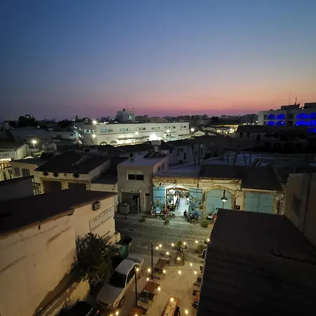 Apartamento Must - Finikoudes Lárnaca